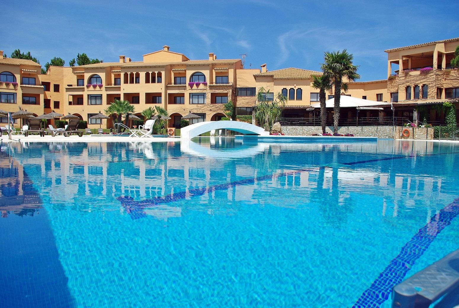 La Costa Hotel Golf & Beach Resort Pals Exterior photo